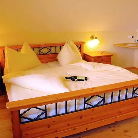 Weingut Winzerhof Gaestezimmer Grebenz * Großklein