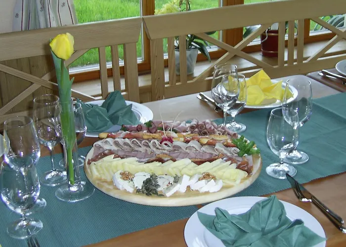 Vakantieboerderij Weingut Winzerhof Gaestezimmer Grebenz