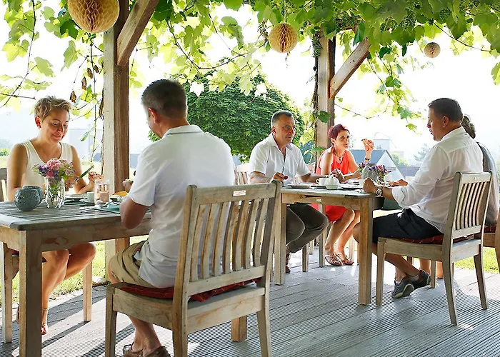 Weingut Winzerhof Gaestezimmer Grebenz Vakantieboerderij *